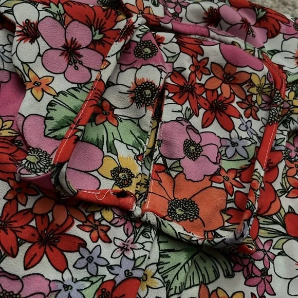 Floral Spring Ready Tank Top - Picture 4 of 9